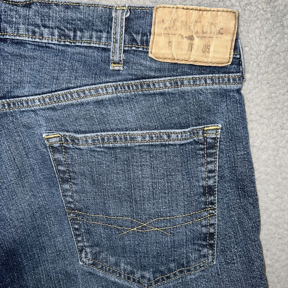 Levis levi signature